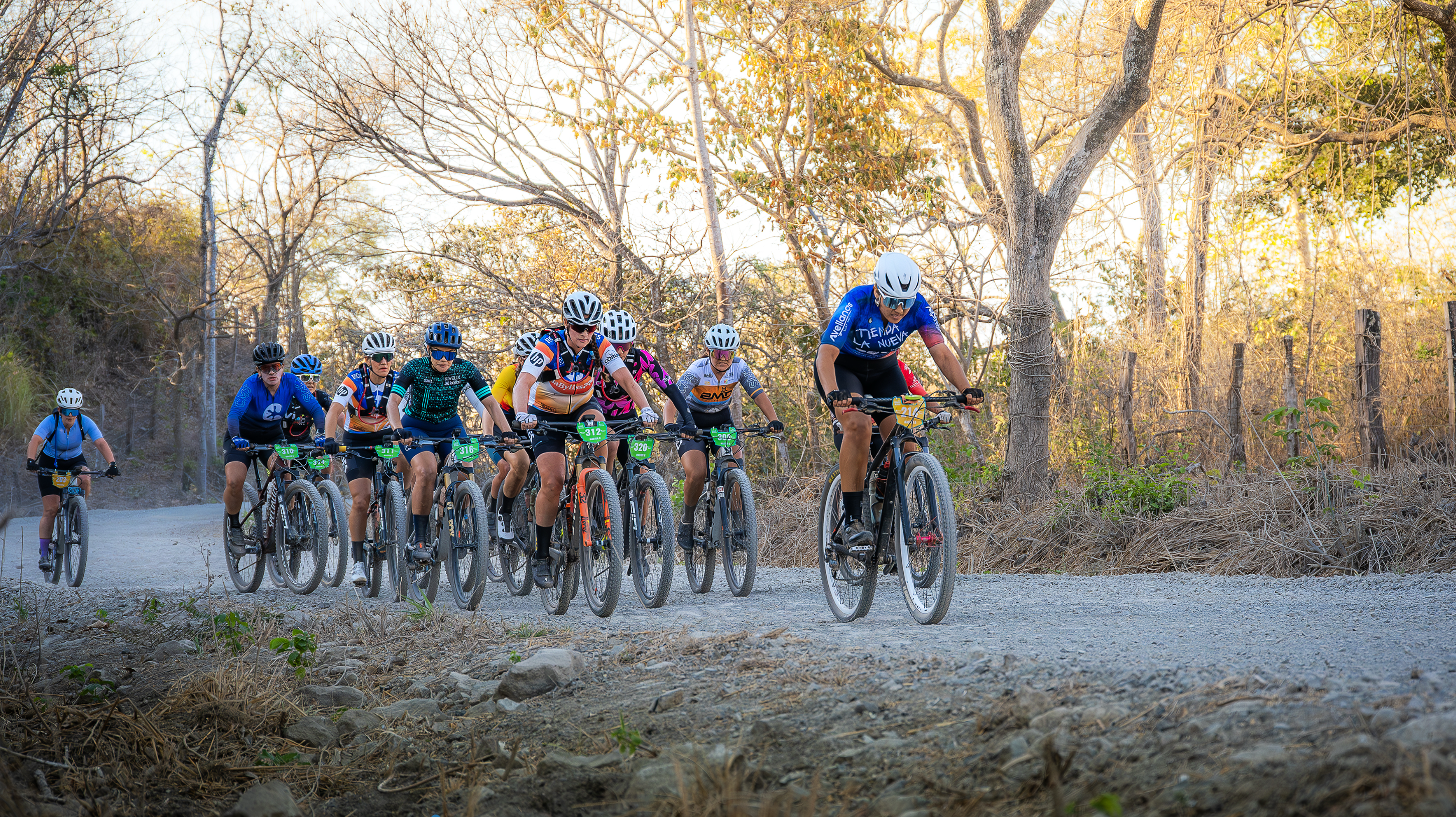 Kivelix Trophy kölbi celebró el Día Internacional de la Mujer con dos día de ciclismo de montaña